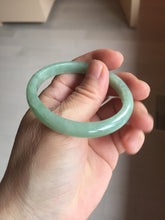 Load image into Gallery viewer, 50.5mm 100% natural type A sunny green apple green oval jadeite bangle AZ155
