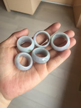 Load image into Gallery viewer, 100% natural type A light purple/green/white broad jadeite jade band ring thumb ring Pb42
