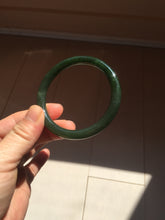 Load image into Gallery viewer, 53.6mm certified 100% Natural dark green/black round cut nephrite (碧玉)  bangle HN148-0508
