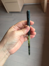 Load image into Gallery viewer, 19.5cm 100% Natural black dark green ink painting(水墨画) Xiu Jade (Serpentine) Hairpin AW64
