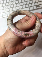 Load image into Gallery viewer, 51.8mm 100% natural pink/black/brown/yellow/black chubby round cut rose stone (Rhodonite) bangle SY134
