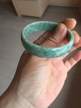 Load image into Gallery viewer, 51.7 mm Type A 100% Natural bean green thin style Jadeite Jade bangle PH162
