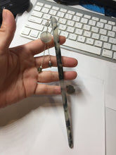 Load image into Gallery viewer, 18.5cm 100% Natural black white ink painting(水墨画) Xiu Jade (Serpentine) Hairpin AW65
