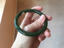 Load image into Gallery viewer, 61.5mm certified 100% Natural dark green/black round cut nephrite (碧玉) bangle HN24-9153

