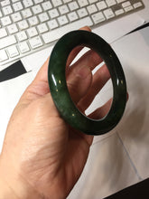 Load image into Gallery viewer, 57.4m certified 100% Natural dark green/black round cut nephrite (碧玉)  bangle HN183
