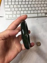 Load image into Gallery viewer, 57.4m certified 100% Natural dark green/black round cut nephrite (碧玉)  bangle HN183
