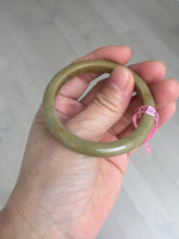 Load image into Gallery viewer, 48-53 mm Type A 100% Natural yellow brown Jadeite oval/round Jade bangle group girl/small adult hand Z45
