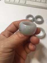 Load image into Gallery viewer, 100% natural type A light purple/green/white broad jadeite jade band ring thumb ring Pb42
