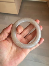 Load image into Gallery viewer, 56mm 100% natural light purple/pale pink/beige with flying snow Quartzite (Shetaicui jade) bangle SY76
