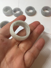 Load image into Gallery viewer, 100% natural type A light purple/green/white broad jadeite jade band ring thumb ring Pb42
