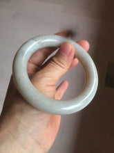 Load image into Gallery viewer, 56.4mm 100% Natural white/beige with floating dandelions chubby round cut nephrite jade bangle HT91
