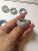 Load image into Gallery viewer, 100% natural type A light purple/green/white broad jadeite jade band ring thumb ring Pb42

