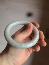 Load image into Gallery viewer, 56.4mm 100% Natural white/beige with floating dandelions chubby round cut nephrite jade bangle HT91
