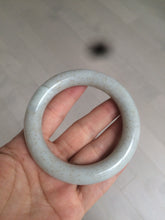 Load image into Gallery viewer, 56.4mm 100% Natural white/beige with floating dandelions chubby round cut nephrite jade bangle HT91
