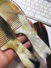 Load image into Gallery viewer, 15.5cm 100% Natural black yellow Buffalo Horn Comb with flaws group AW9
