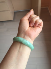 Load image into Gallery viewer, 50.5mm Certified Type A 100% Natural sunny apple green/red oval Jadeite Jade bangle BG61-0174
