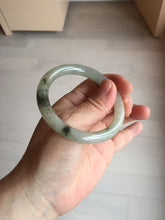 Load image into Gallery viewer, 51.5mm certified 100% natural Type A light green yellow with floating seaweed round cut jadeite jade bangle BM64-6613
