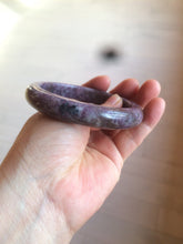 Load image into Gallery viewer, 60mm 100% natural purple/dark blue/brown/white purple mica + Tourmaline bangle SY34
