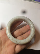 Load image into Gallery viewer, 51.8mm 100% Natural beige with black/brown flying dandelions Osmanthus fragrans cake nephrite Jade bangle HT93
