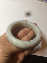 Load image into Gallery viewer, 51.8mm 100% Natural beige with black/brown flying dandelions Osmanthus fragrans cake nephrite Jade bangle HT93
