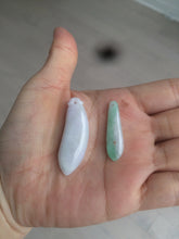 Load image into Gallery viewer, 100% natural type A light purple sunny green blessed melon(福瓜) Jadeite Jade pendant AC83
