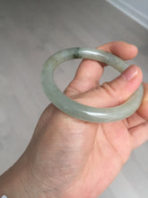 Load image into Gallery viewer, 51.5mm certified 100% natural Type A light green yellow with floating seaweed round cut jadeite jade bangle BM64-6613
