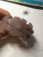 Load image into Gallery viewer, 54mm 100% natural light red/purple/white Quartzite (Shetaicui jade) carved galsang flower(格桑花) bangle XY96
