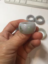 Load image into Gallery viewer, 100% natural type A light purple/green/white broad jadeite jade band ring thumb ring Pb42
