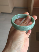 Load image into Gallery viewer, 51.7 mm Type A 100% Natural bean green thin style Jadeite Jade bangle PH162

