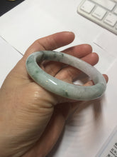 Load image into Gallery viewer, Shopify only 55.3mm Type A 100% Natural light green flying flowers Jadeite Jade bangle E152-2440
