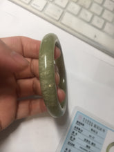 Load image into Gallery viewer, 55.5mm Certified Type A 100% Natural green yellow/sugar brown flying dandelions nephrite Jade bangle HN52-0472
