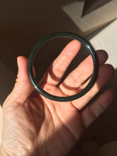 Load image into Gallery viewer, 54-64mm certified 100% Natural dark green black (青玉) slim round cut nephrite group Jade bangle HT106
