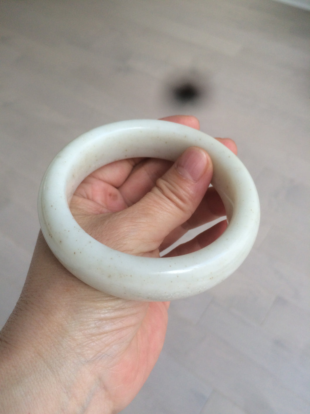 59.4mm 100% Natural white/beige with black/brown flying dandelions Osmanthus fragrant cake chubby nephrite Jade bangle HT55