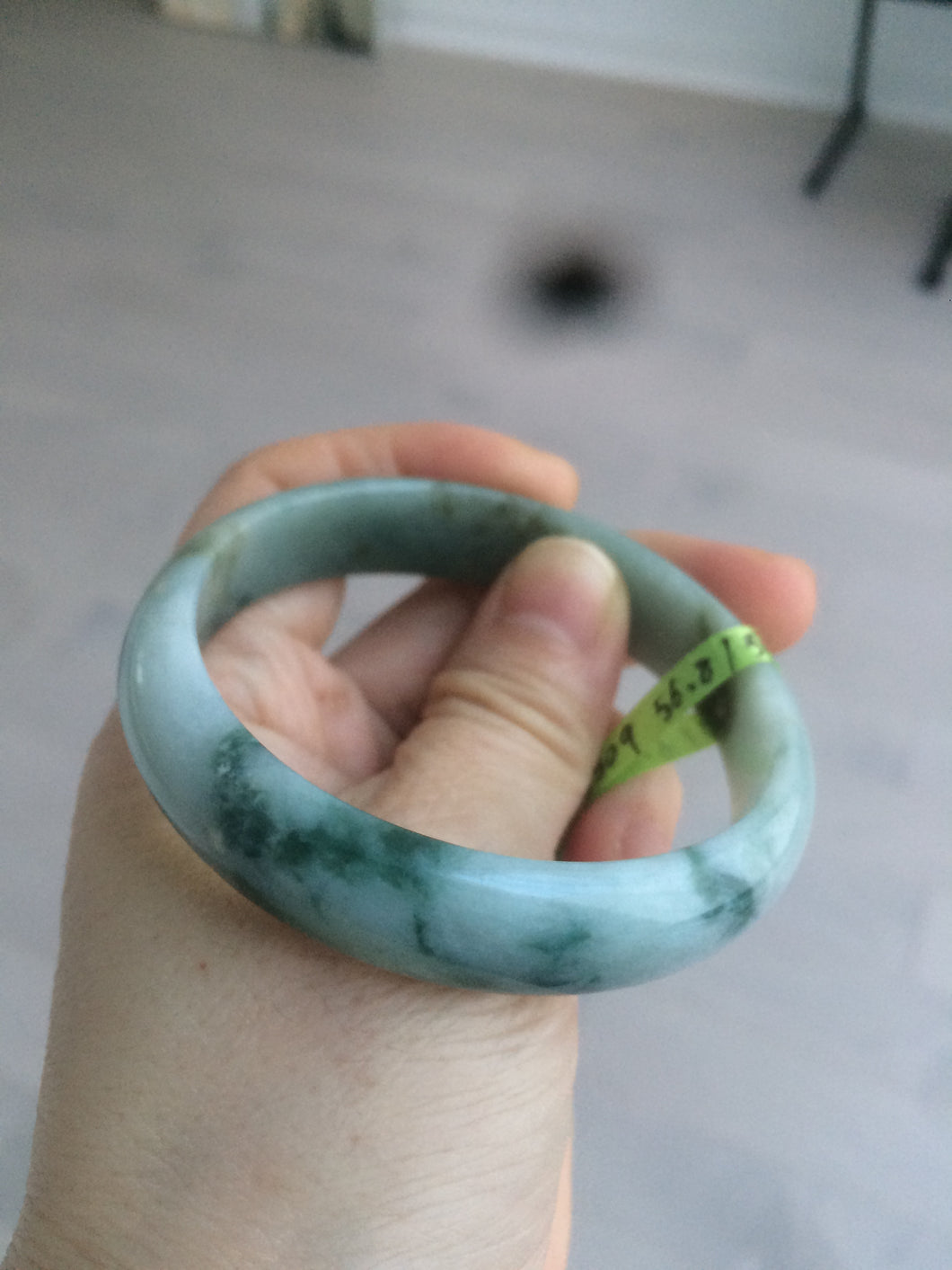 53mm Certified type A 100% Natural light green/brown/gary floating flower oval jadeite jade bangle Q74-5309