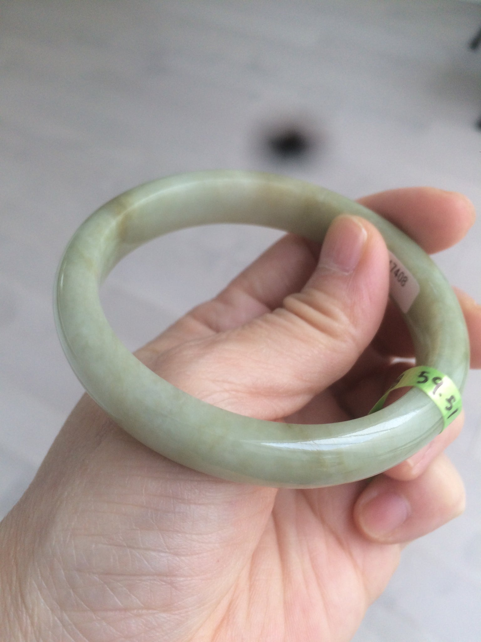 Load image into Gallery viewer, 55.4mm Certified type A 100% Natural green/yellow oval shape jadeite jade bangle AJ38-7408