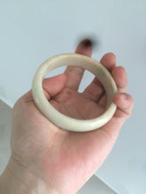 Load image into Gallery viewer, 58.3mm Type A 100% Natural sunny green/yellow Jadeite bangle AF75
