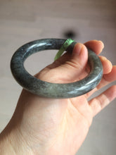 Load image into Gallery viewer, 54.9mm certified 100% Natural black/white nephrite(籽料青花) Sesame paste seed material round cut Jade bangle HF8-5534
