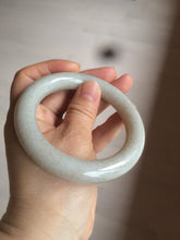 Load image into Gallery viewer, 56.8mm 100% Natural white/beige with floating dandelions chubby round cut nephrite jade bangle HE12
