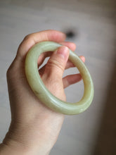Load image into Gallery viewer, 59mm 100% Natural yellow/brown round cut nephrite Jade bangle HF5
