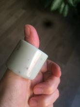 Load image into Gallery viewer, 100% Natural beige with brown flying dandelions nephrite Jade men&#39;s thumb ring HE10
