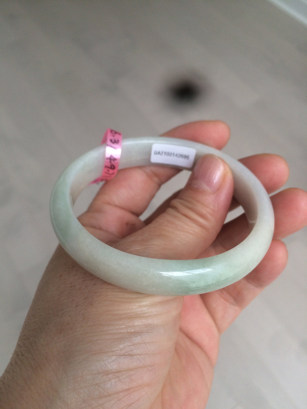 53mm certified Type A 100% Natural green oval Jadeite Jade bangle AQ39-2695