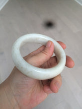 Load image into Gallery viewer, 59.4mm 100% Natural white/beige with black/brown flying dandelions Osmanthus fragrant cake chubby nephrite Jade bangle HT55
