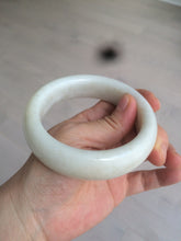 Load image into Gallery viewer, 59.4mm 100% Natural white/beige with black/brown flying dandelions Osmanthus fragrant cake chubby nephrite Jade bangle HT55
