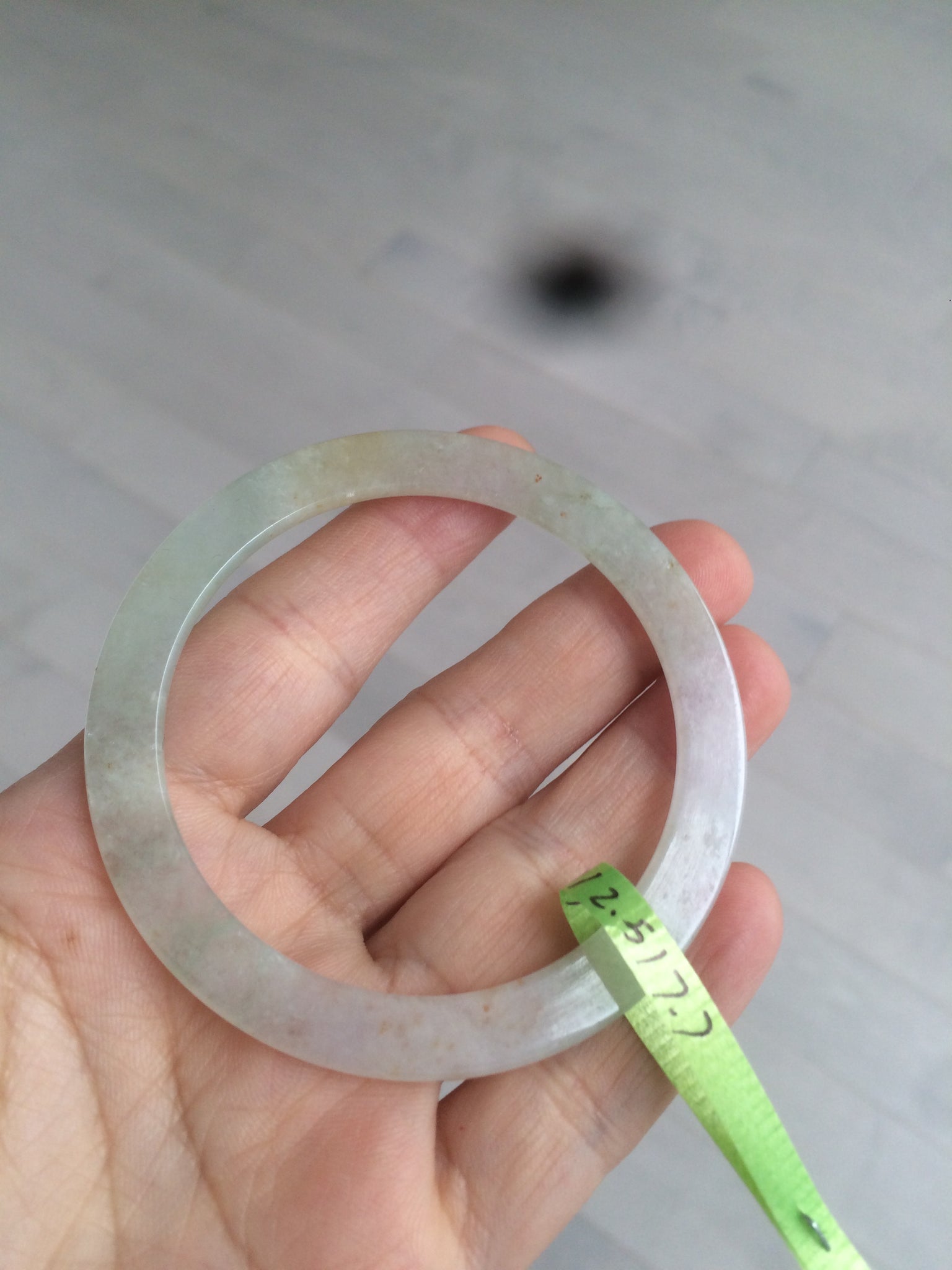 Load image into Gallery viewer, 54.3mm certified Type A 100% Natural icy light green/yellow thin Jadeite bangle AH51-1455