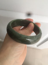 Load image into Gallery viewer, 60.5mm 100% Natural dark green/black nephrite Jade(碧玉)  bangle HF17
