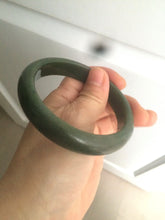 Load image into Gallery viewer, 59mm 100% Natural dark green/black nephrite Jade(碧玉)  bangle HF16
