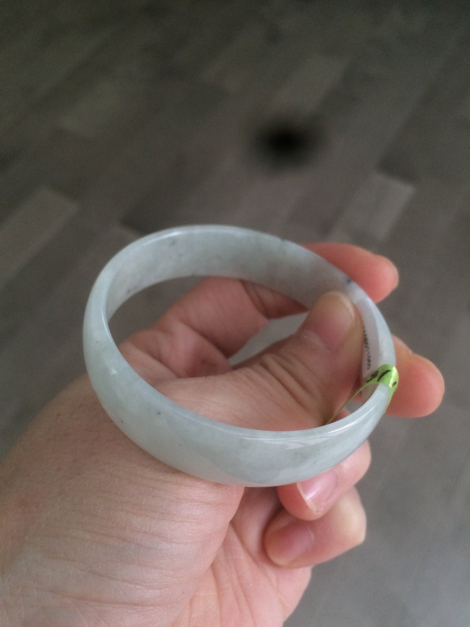 Load image into Gallery viewer, 52.7mm certified Type A 100% Natural white light green/white/black thin Jadeite Jade bangle AJ19-1060