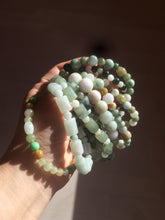 Load image into Gallery viewer, 100% natural green/white type A jadeite jade bead bracelet AQ48
