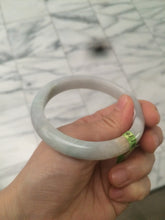 Load image into Gallery viewer, 57.8mm certified type A 100% Natural light green/purple Jadeite Jade bangle Q20-5749

