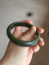 Load image into Gallery viewer, 59mm 100% Natural dark green/black nephrite Jade(碧玉)  bangle HF16
